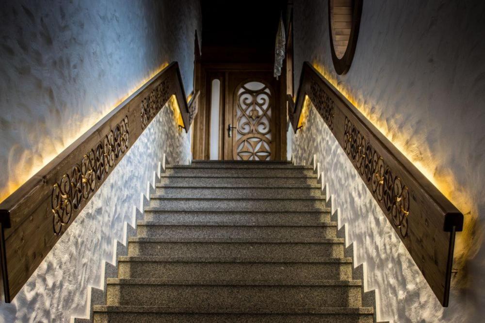 Karcma Hajnos Pokoje Białka Tatrzańska Exterior foto